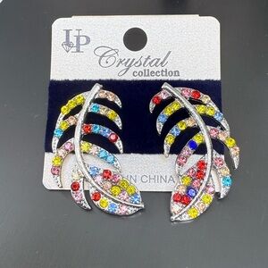 NWT Multicolor Rhinestone Tropical Leaf Gorgeous Lightweight Earrings